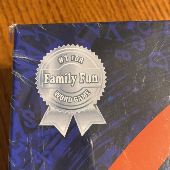 Dabble Fast thinking award winning Word Game NEW - Picture 3 of 8